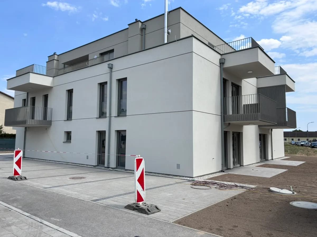2-Zimmer-Wohnung mieten in Neunkirchen – 43 m², € 680 – Bild 10 von 12