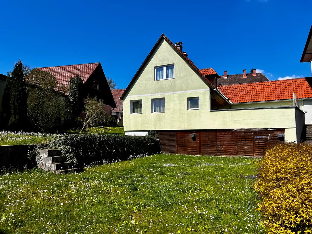 Haus kaufen in Vöcklabruck – 105 m², € 268.000 – Bild 2 von 14