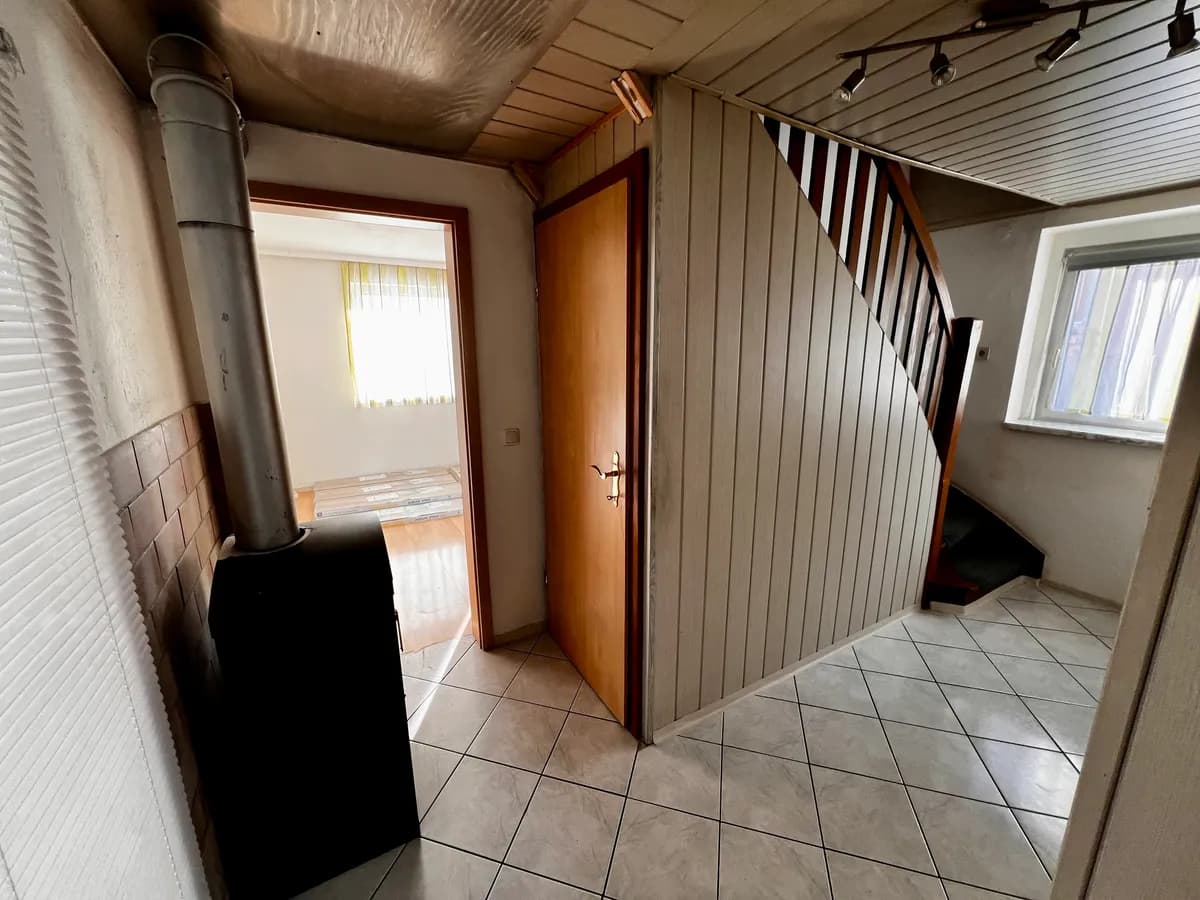 Haus kaufen in Vöcklabruck – 105 m², € 268.000 – Bild 8 von 14