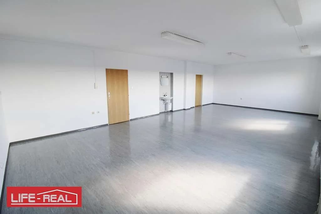 2-Zimmer-Gewerbeimmobilie mieten in Linz Land – 87 m², € 730 – Bild 2 von 5