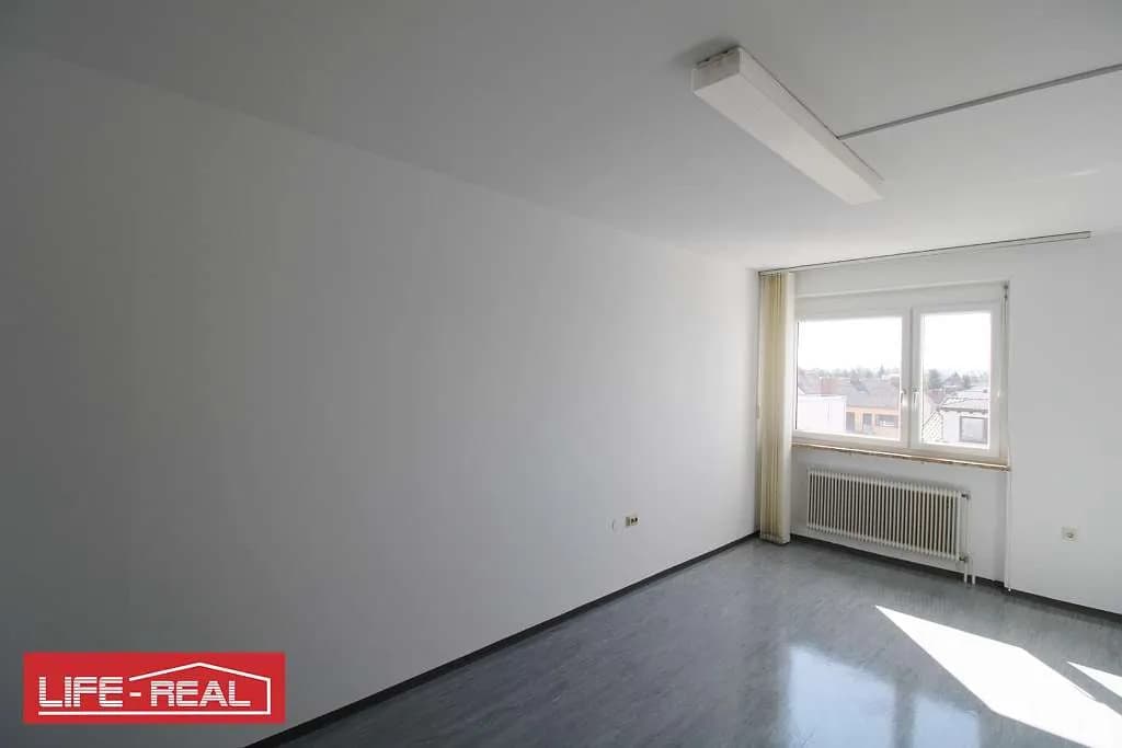 2-Zimmer-Gewerbeimmobilie mieten in Linz Land – 87 m², € 730 – Bild 4 von 5