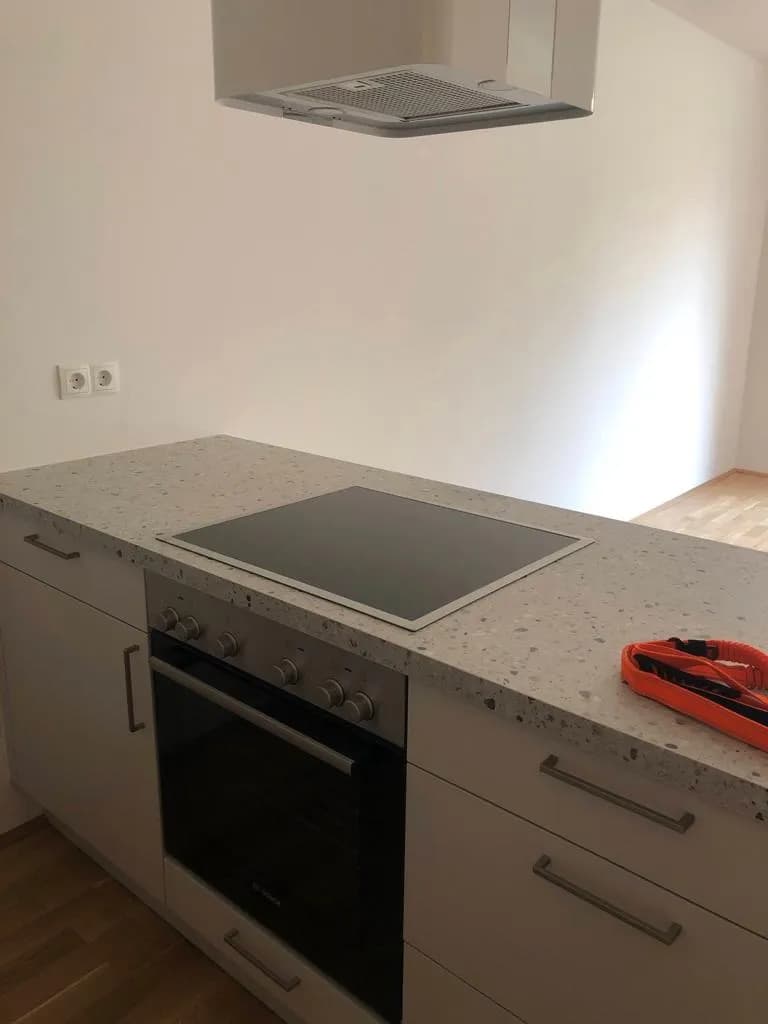 2-Zimmer-Wohnung mieten in Baden – 44 m², € 715 – Bild 2 von 10