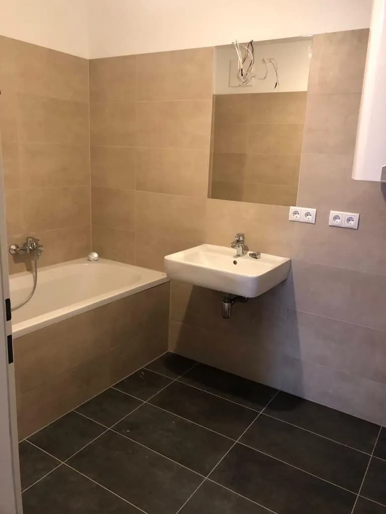 2-Zimmer-Wohnung mieten in Baden – 44 m², € 715 – Bild 7 von 10