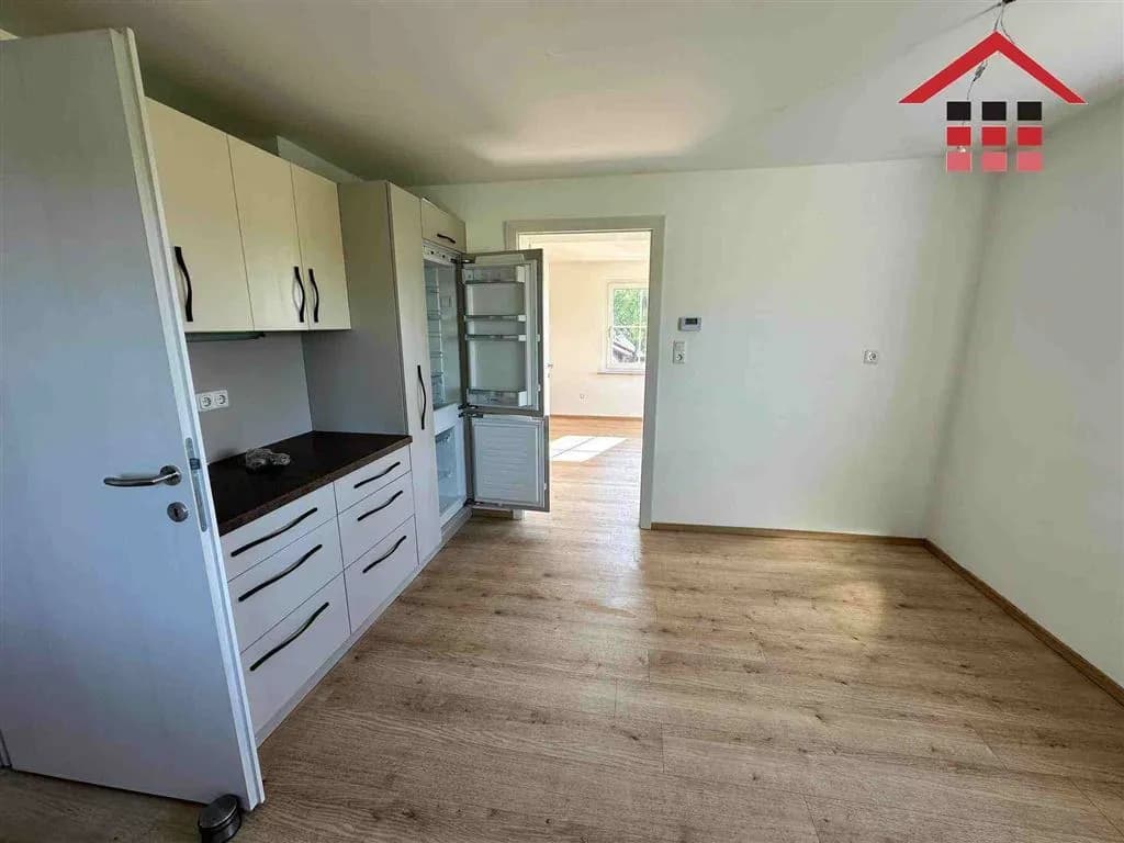 4-Zimmer-Haus mieten in Vöcklabruck – 130 m², € 1.500 – Bild 3 von 8