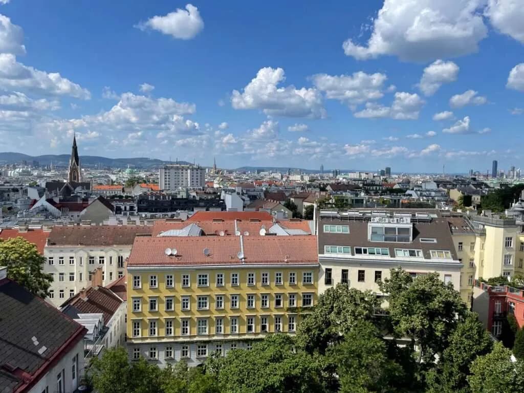 Gewerbeimmobilie kaufen in Wien – 983 m², € 1.970.000 – Bild 2 von 2