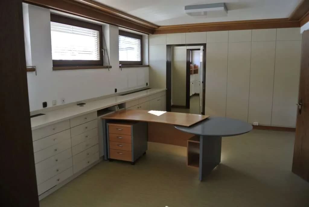 Gewerbeimmobilie mieten in Zell am See – 137 m², € 980 – Bild 2 von 5