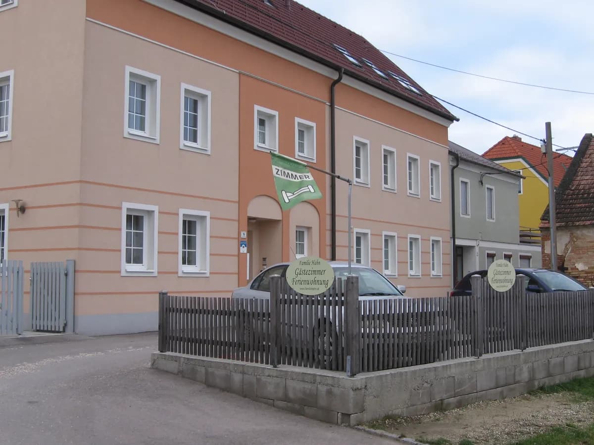 2-Zimmer-Wohnung mieten in Gänserndorf – 70 m², € 850 – Bild 2 von 4
