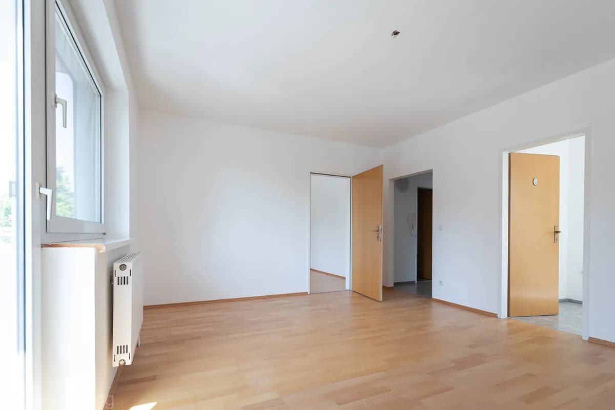 2-Zimmer-Wohnung mieten in Linz Land – 46 m², € 640 – Bild 2 von 5