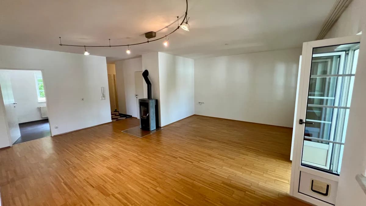 Wohnung kaufen in Vöcklabruck – 85 m², € 330.000 – Bild 2 von 16