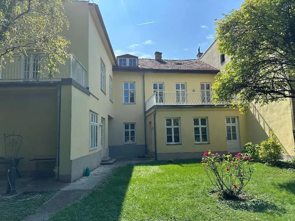 5-Zimmer-Wohnung mieten in Wien – 200 m², € 4.300