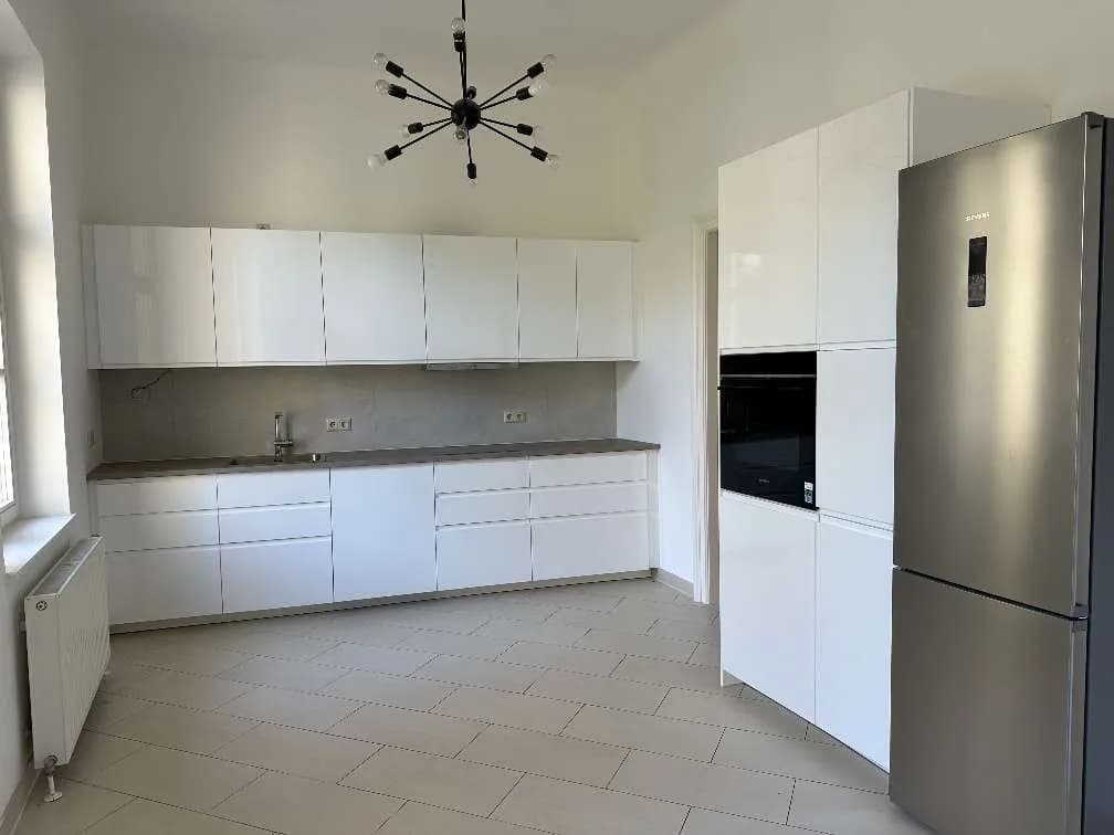 5-Zimmer-Wohnung mieten in Wien – 200 m², € 4.300 – Bild 8 von 32