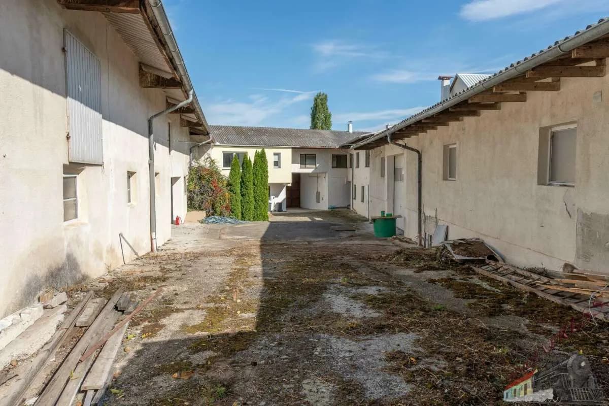 Haus kaufen in Hollabrunn – 1 672 m² – Bild 3 von 8