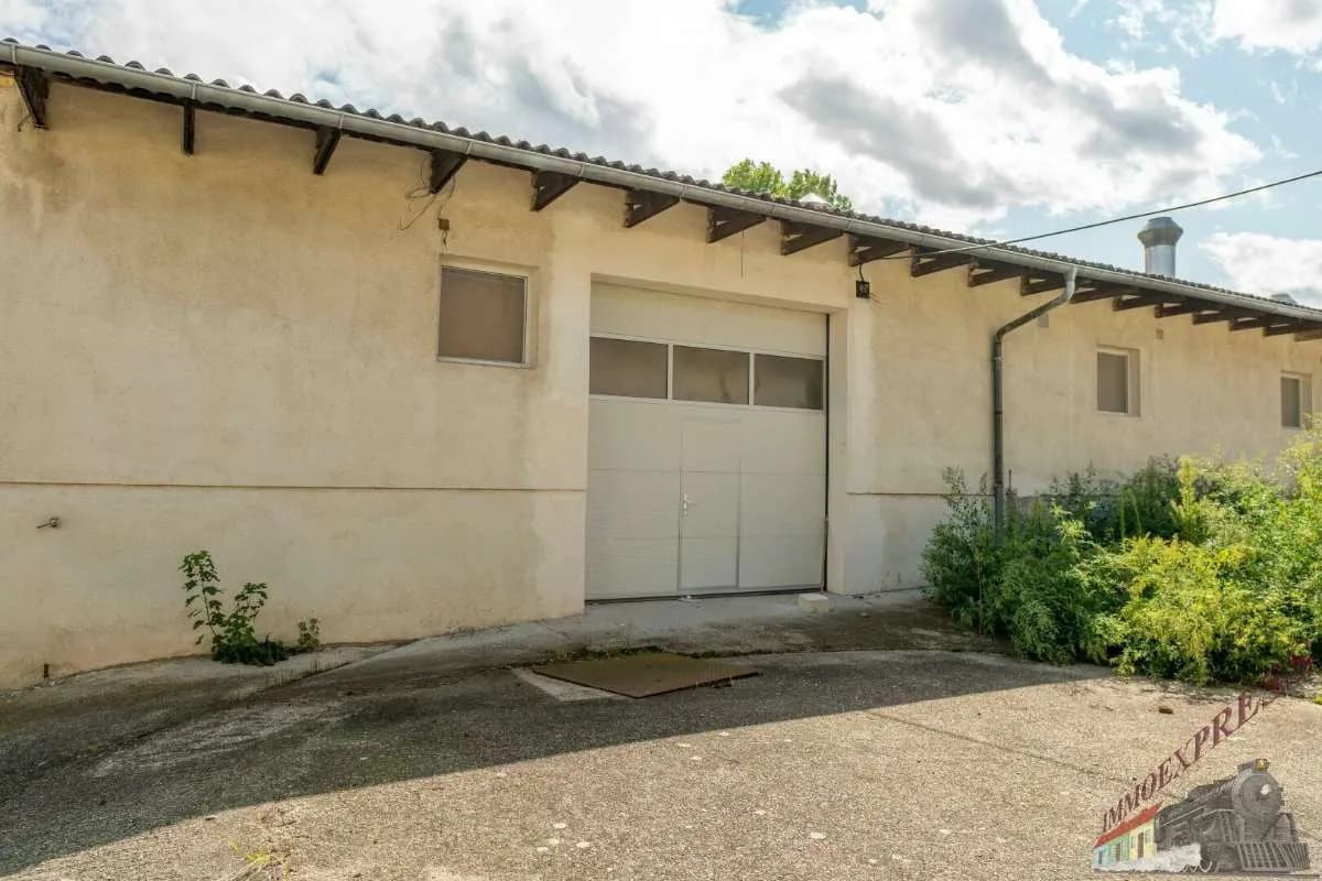 Haus kaufen in Hollabrunn – 1 672 m² – Bild 7 von 8