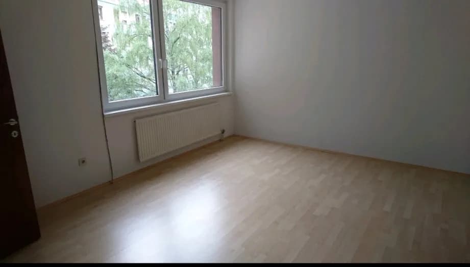 1-Zimmer-Wohnung mieten in Linz – 35 m², € 550 – Bild 3 von 8