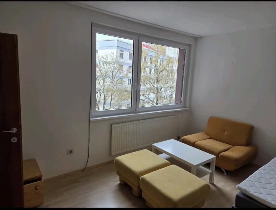 1-Zimmer-Wohnung mieten in Linz – 35 m², € 550 – Bild 4 von 8