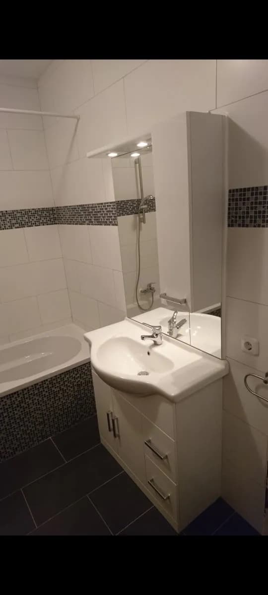 1-Zimmer-Wohnung mieten in Linz – 35 m², € 550 – Bild 7 von 8