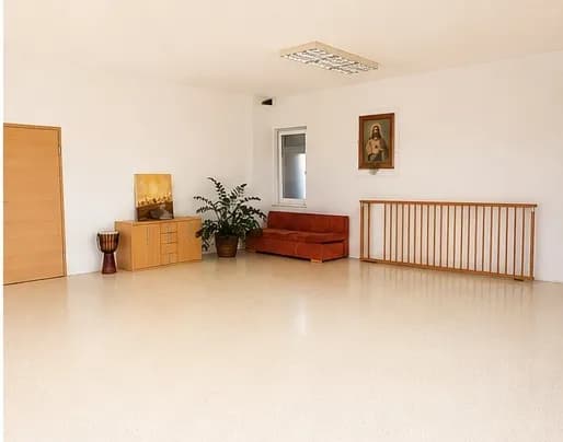 5-Zimmer-Gewerbeimmobilie mieten in Bregenz – 150 m², € 1.700 – Bild 2 von 8