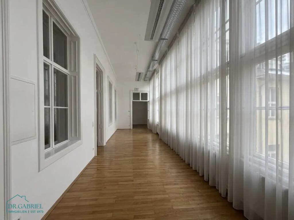 10-Zimmer-Gewerbeimmobilie mieten in Wien – 380 m², € 9.989 – Bild 5 von 7