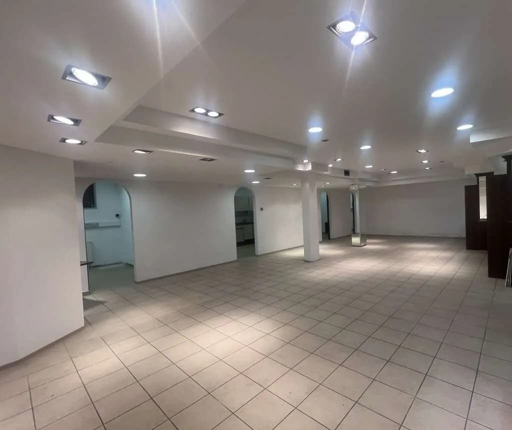 4-Zimmer-Gewerbeimmobilie kaufen in Schwaz – 124 m², € 289.000 – Bild 4 von 12