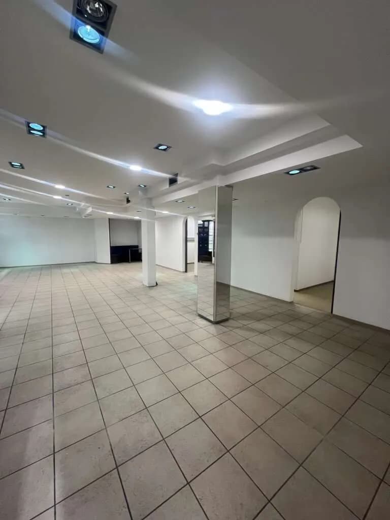 4-Zimmer-Gewerbeimmobilie kaufen in Schwaz – 124 m², € 289.000 – Bild 8 von 12