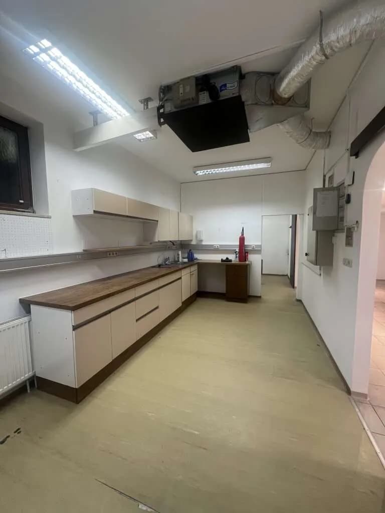 4-Zimmer-Gewerbeimmobilie kaufen in Schwaz – 124 m², € 289.000 – Bild 10 von 12