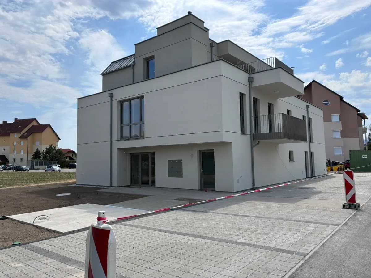 3-Zimmer-Wohnung mieten in Neunkirchen – 64 m², € 963 – Bild 12 von 13