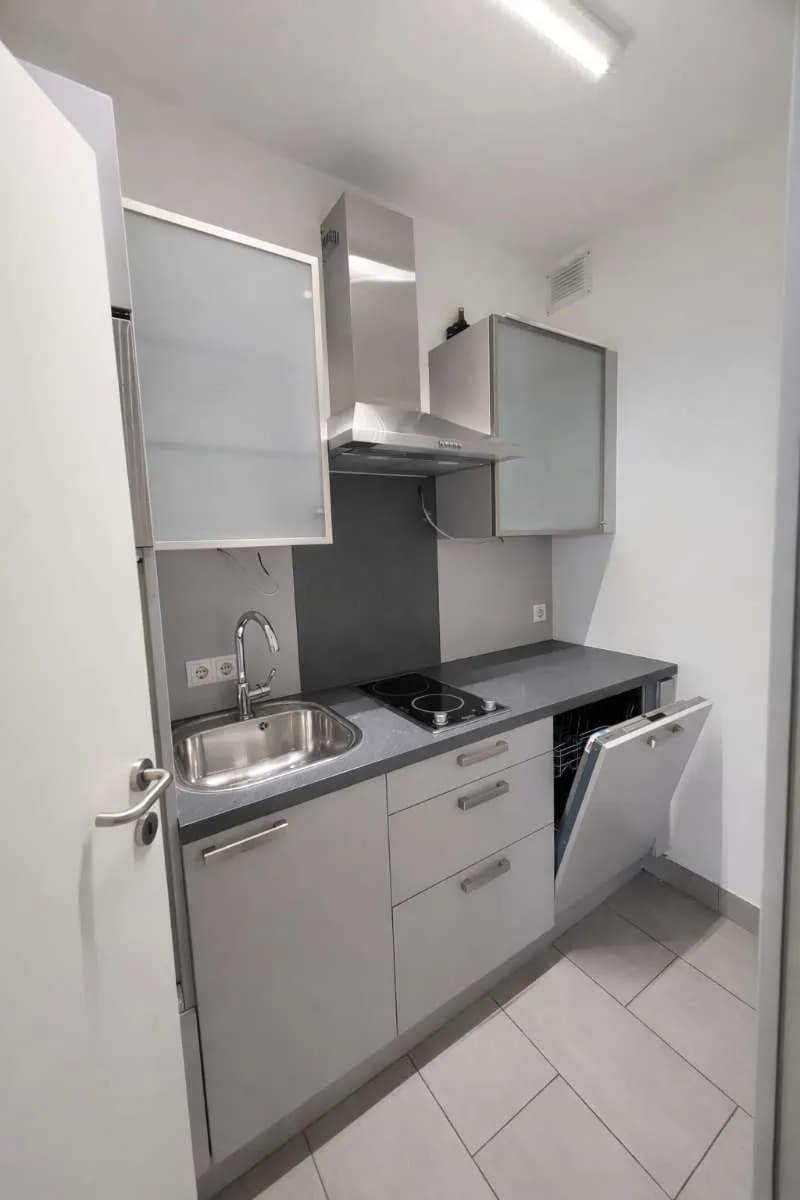 5-Zimmer-Gewerbeimmobilie mieten in Graz-Umgebung – 163 m², € 9 – Bild 6 von 6