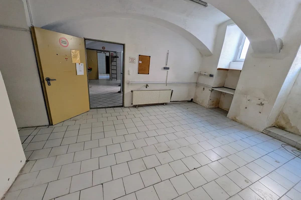 Gewerbeimmobilie mieten in Wien – 254 m², € 1.600 – Bild 8 von 9