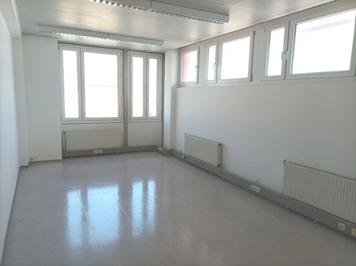 Gewerbeimmobilie mieten in Gmunden – 25 m², € 11 – Bild 7 von 8