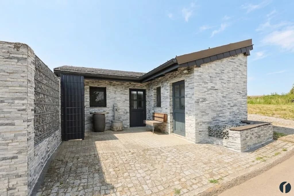 2-Zimmer-Wohnung kaufen in Hollabrunn – 70 m², € 250.000 – Bild 2 von 56