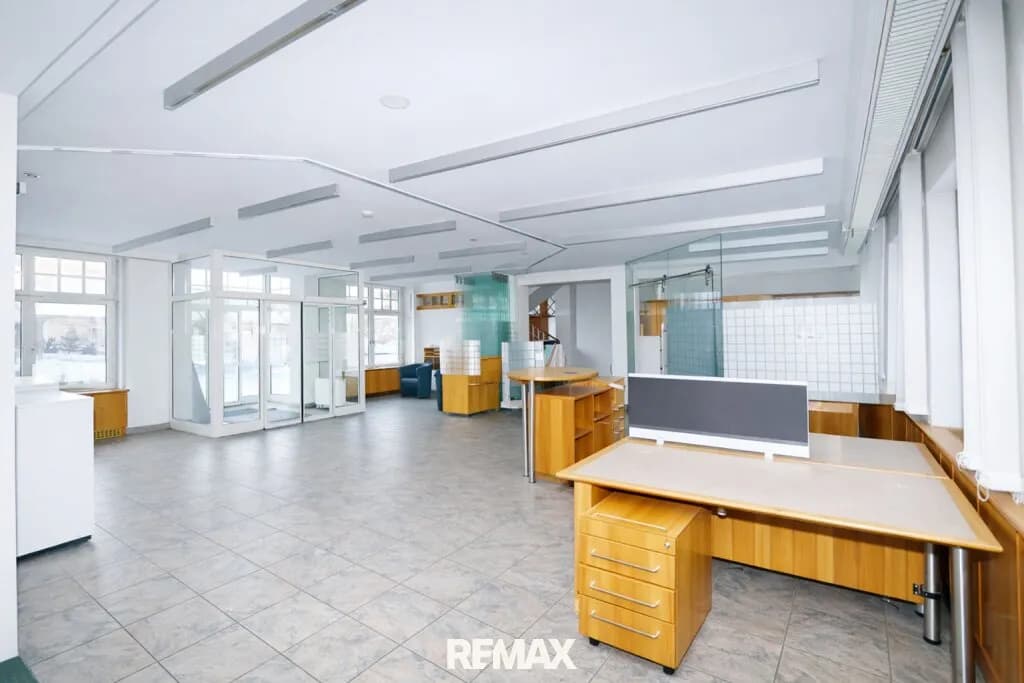 Gewerbeimmobilie kaufen in Wels-Land – 897 m², € 680.000 – Bild 7 von 19