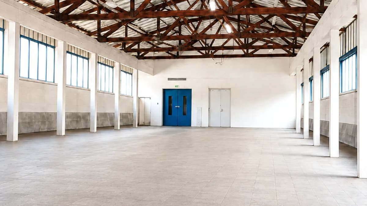 6-Zimmer-Gewerbeimmobilie mieten in Schwaz – 900 m², € 7 – Bild 3 von 5