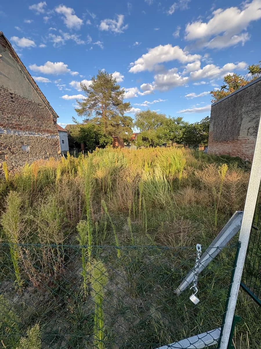 Grundstück kaufen in Gänserndorf – 378 m², € 110.000
