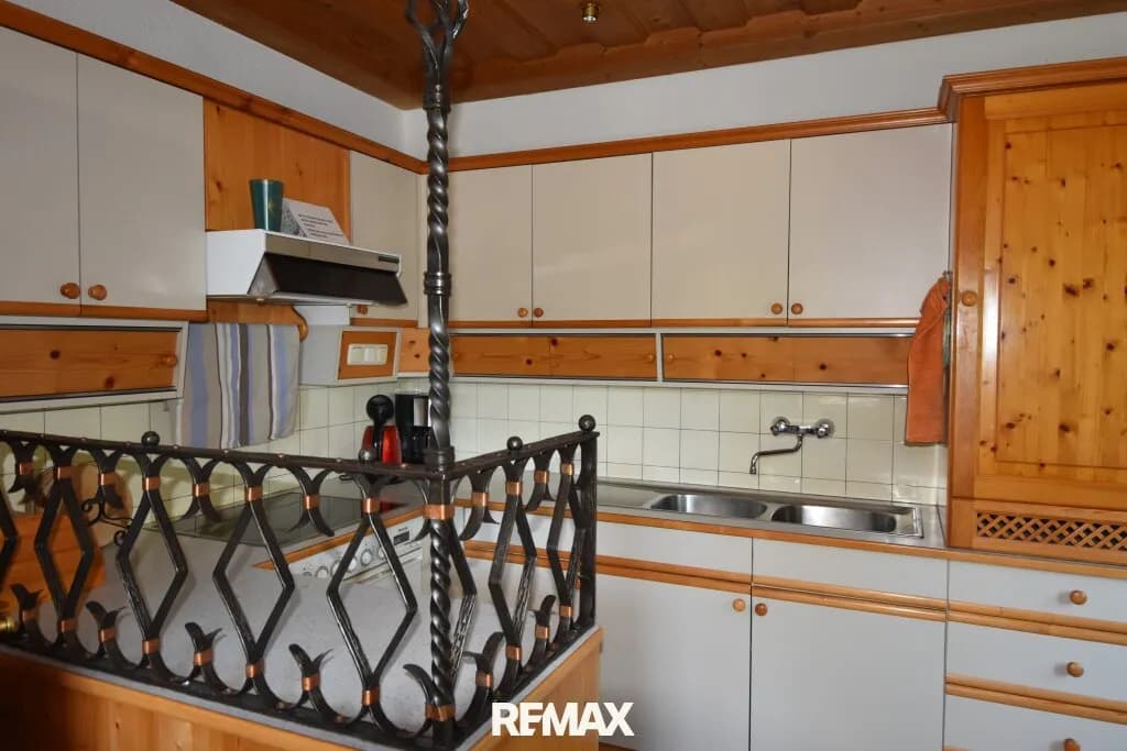 8-Zimmer-Gewerbeimmobilie kaufen in Amstetten – 200 m², € 480.000 – Bild 2 von 44