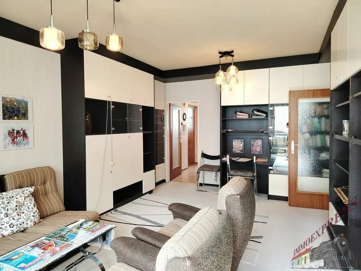 3-Zimmer-Wohnung kaufen in Neunkirchen – 68 m², € 149.900 – Bild 2 von 12