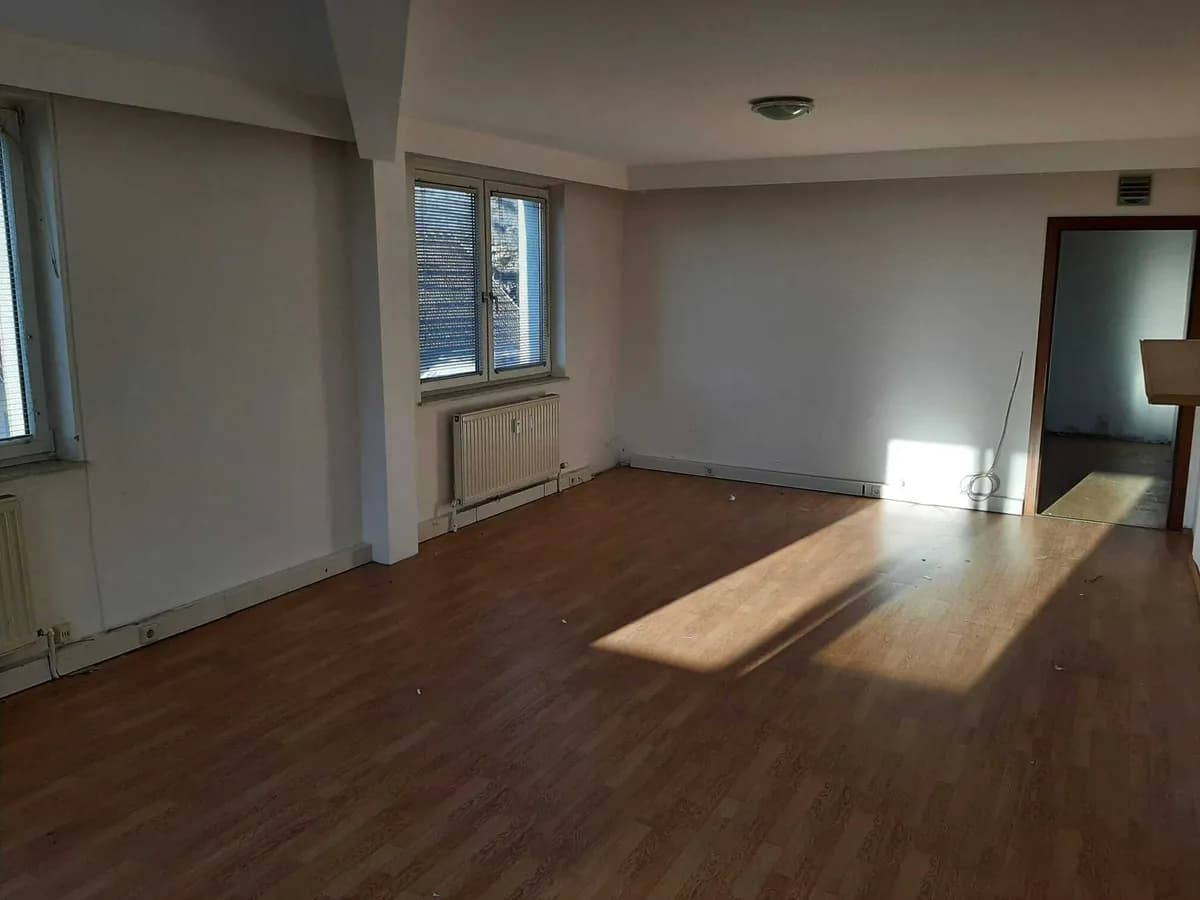 Gewerbeimmobilie mieten in Bruck an der Leitha – 53 m², € 550 – Bild 2 von 12