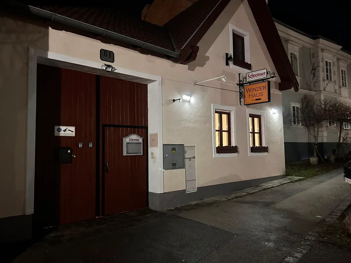 Gewerbeimmobilie mieten in Mödling – 400 m², € 5.900