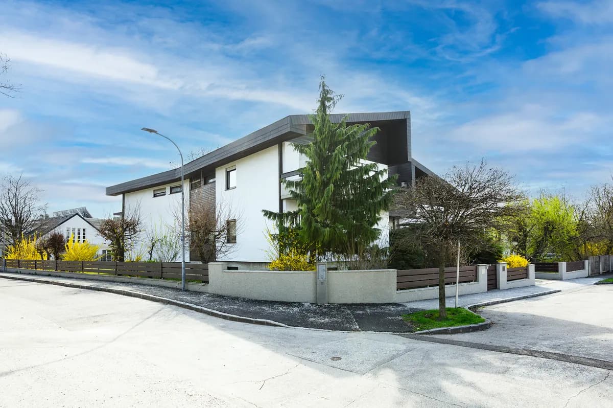 7-Zimmer-Haus kaufen in Wiener Neustadt – 345 m², € 770.000 – Bild 2 von 12