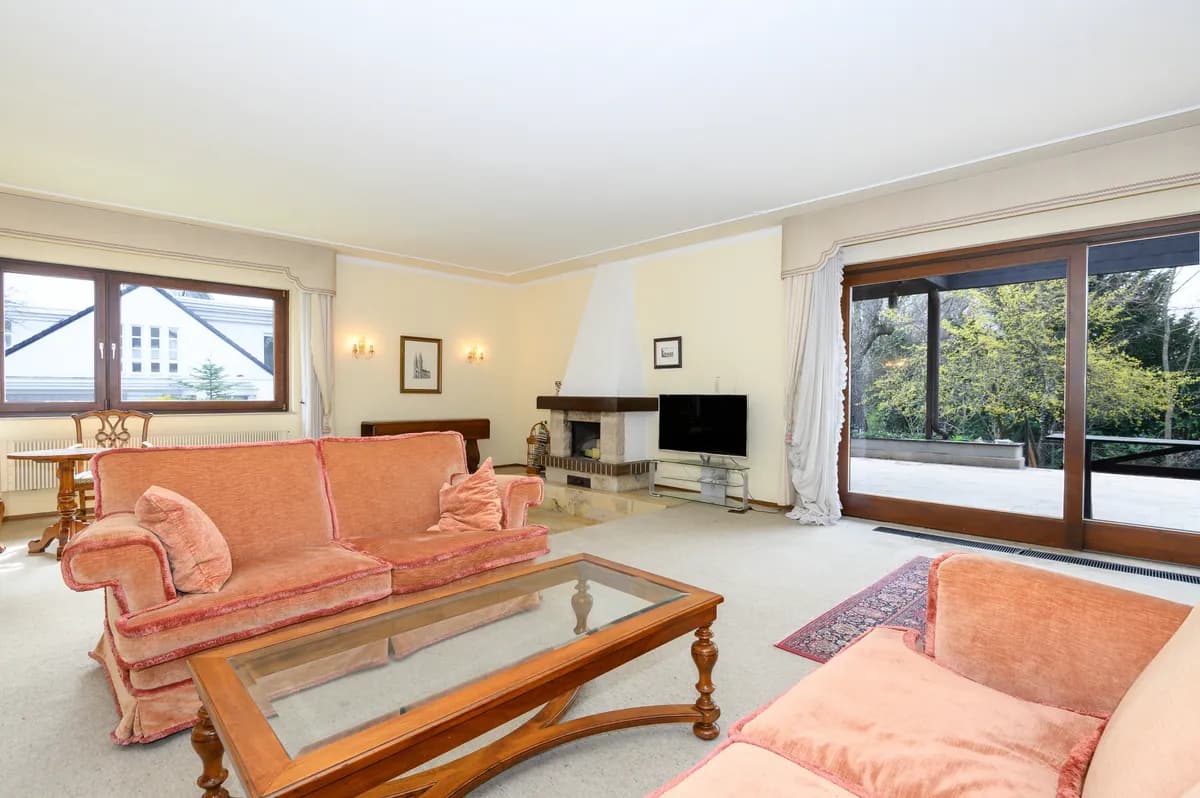 7-Zimmer-Haus kaufen in Wiener Neustadt – 345 m², € 770.000 – Bild 3 von 12