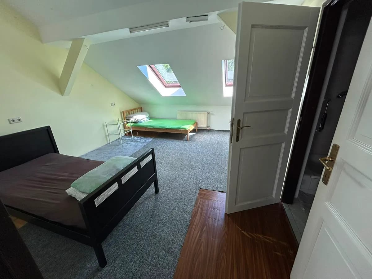 12-Zimmer-Gewerbeimmobilie mieten in Wien – 180 m², € 3.500 – Bild 3 von 23