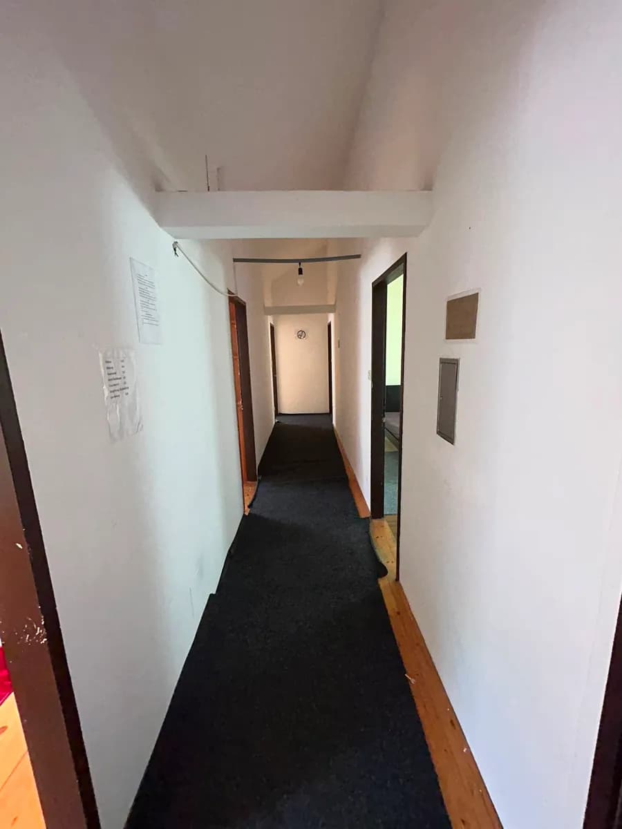 12-Zimmer-Gewerbeimmobilie mieten in Wien – 180 m², € 3.500 – Bild 16 von 23