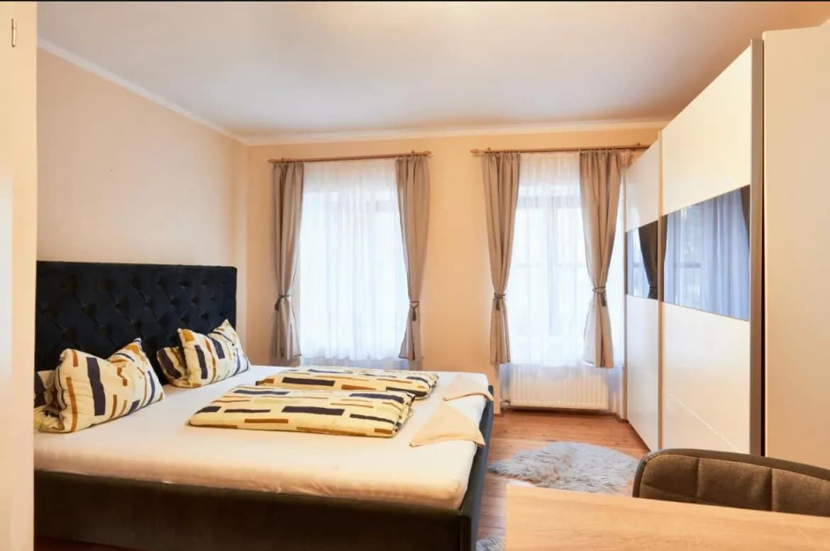 13-Zimmer-Gewerbeimmobilie mieten in Wien – 400 m², € 5.900 – Bild 2 von 7