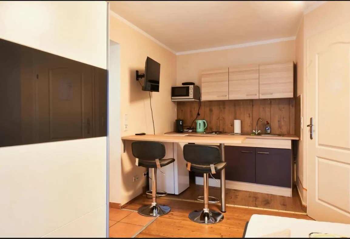 13-Zimmer-Gewerbeimmobilie mieten in Wien – 400 m², € 5.900 – Bild 5 von 7