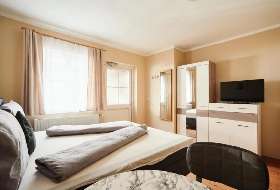 13-Zimmer-Gewerbeimmobilie mieten in Wien – 400 m², € 5.900 – Bild 6 von 7