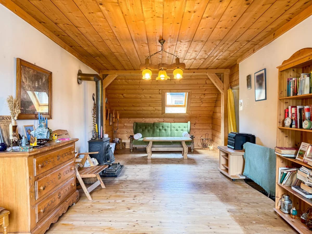 Haus kaufen in Neunkirchen – 346 m², € 175.000