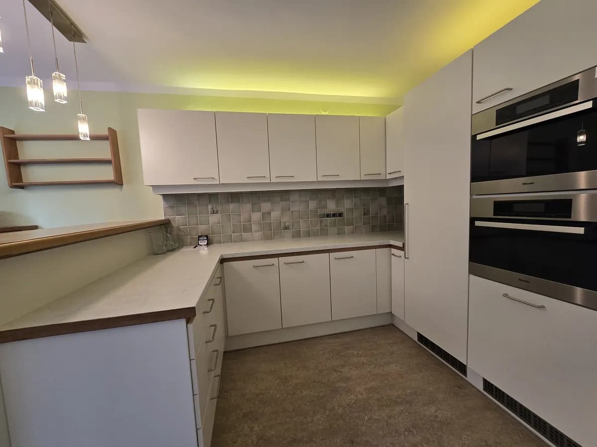 16-Zimmer-Gewerbeimmobilie kaufen in Kitzbühel – 387 m², € 1.332.500 – Bild 11 von 36