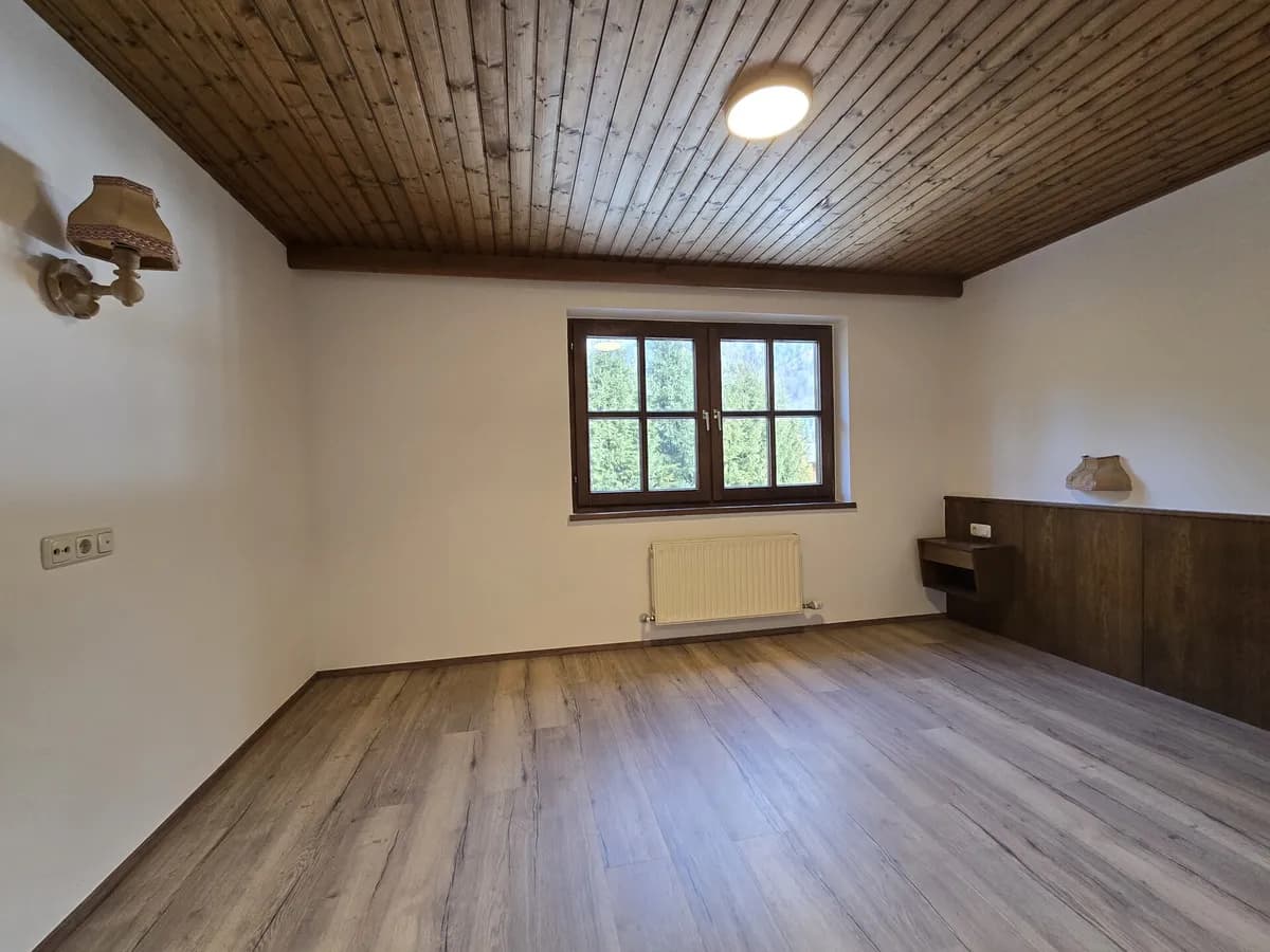 16-Zimmer-Gewerbeimmobilie kaufen in Kitzbühel – 387 m², € 1.332.500 – Bild 19 von 36