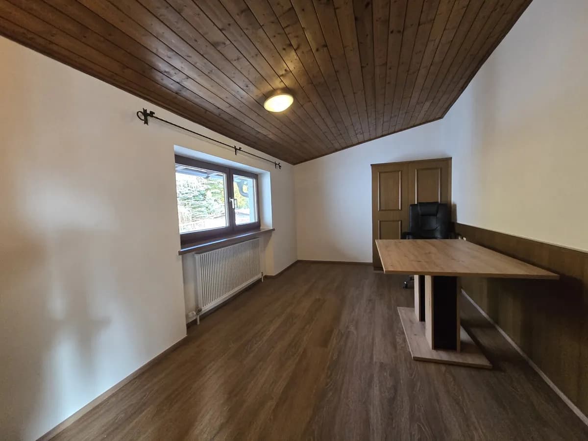 16-Zimmer-Gewerbeimmobilie kaufen in Kitzbühel – 387 m², € 1.332.500 – Bild 28 von 36
