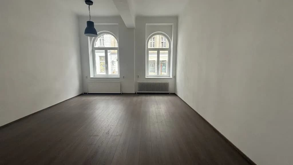 Gewerbeimmobilie mieten in Wien – 105,24 m², € 1.810