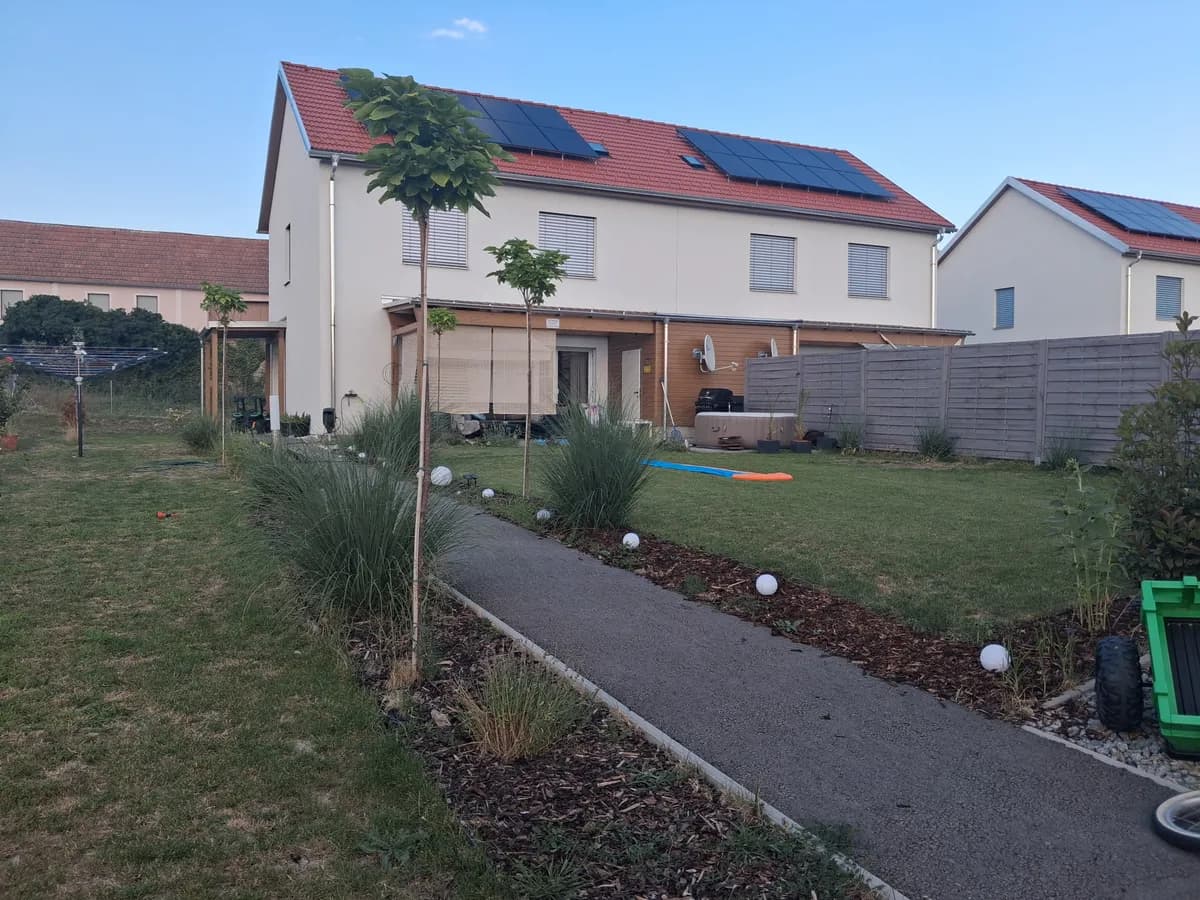 4-Zimmer-Haus mieten in Hollabrunn – 110 m², € 1.120